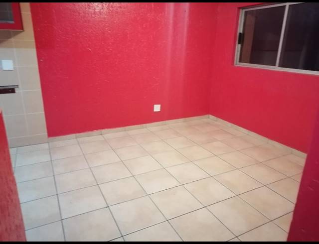 2 bed property to rent in ORMONDE